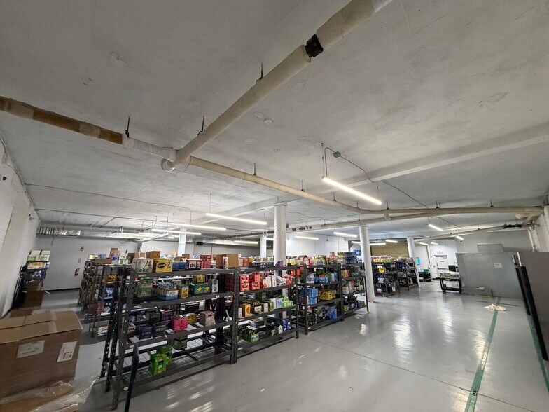 More Photos Of 5229 Montgomery Rd, Cincinnati General Retail For Lease