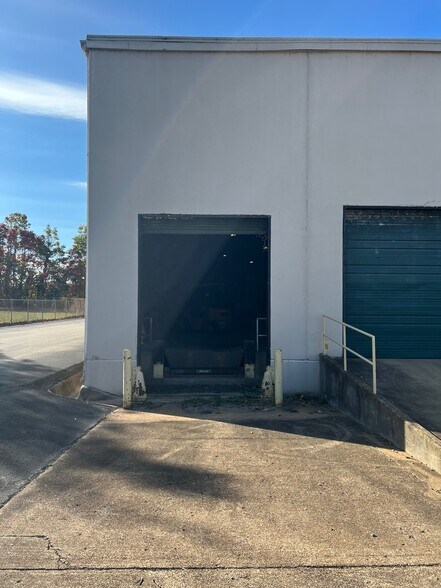 More Photos Of 153 Rosedale, Jackson Warehouse For Lease