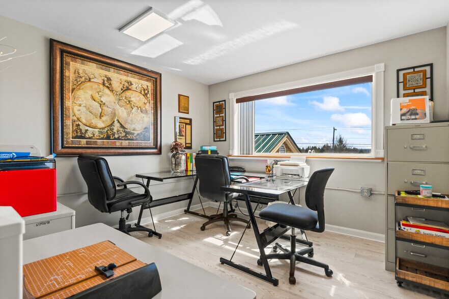 More Photos Of 357 W Main St, Searsport Freestanding For Sale