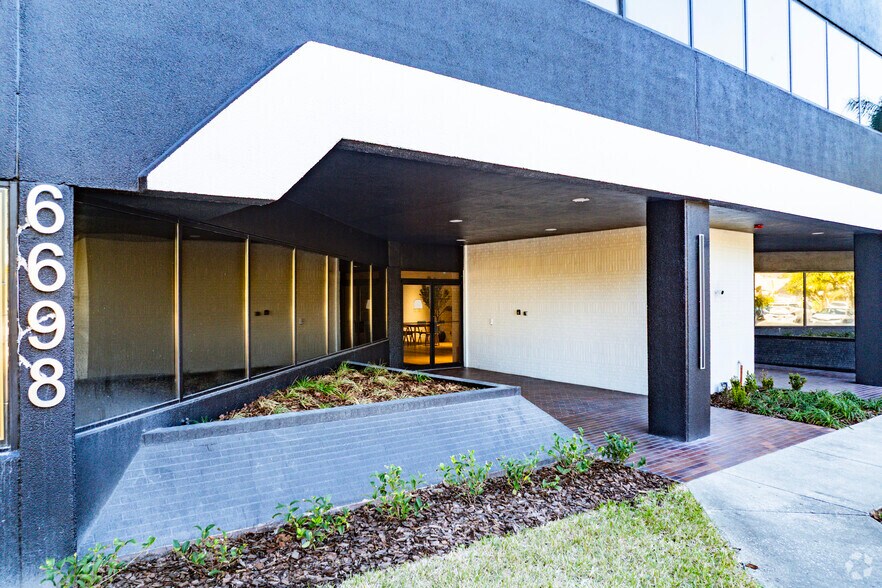 More Photos Of 6698 68th Ave N, Pinellas Park Coworking Space