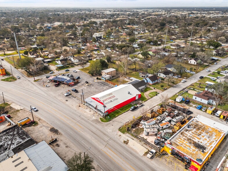 More Photos Of 5102 Telephone Rd, Houston Freestanding For Sale