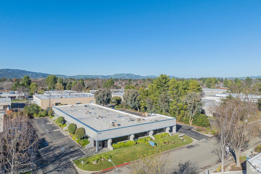 More Photos Of 1236 Quarry Ln, Pleasanton Research And Development For Lease