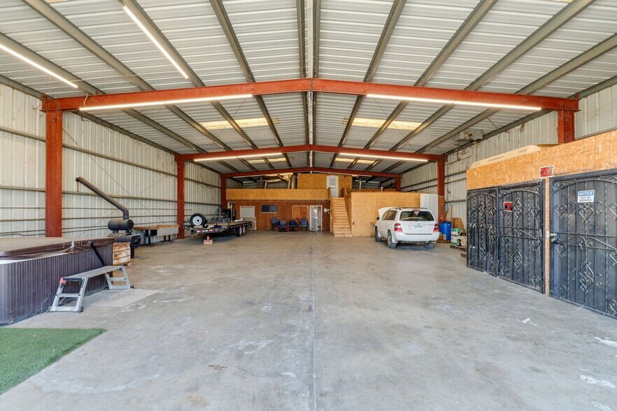 More Photos Of 23259 Avenue 64 Ave, Ducor Warehouse For Sale