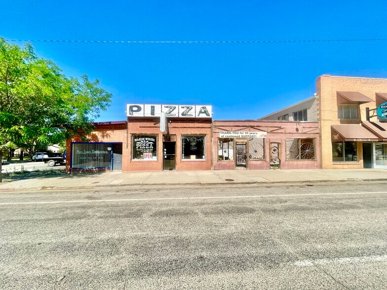 More Photos Of 156 S Main St, Monticello Restaurant For Sale