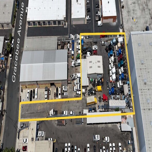 Primary Photo Of 14000 Gracebee Ave, Norwalk Warehouse For Lease