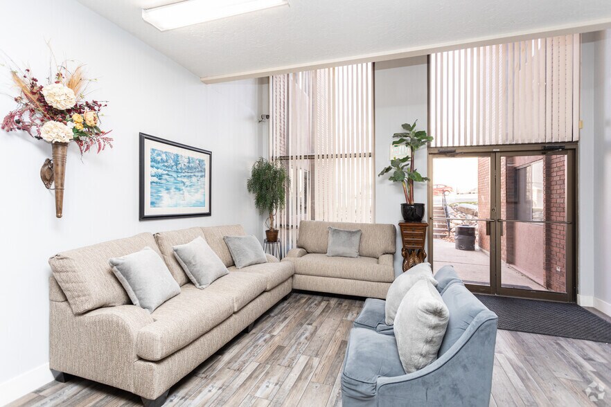 More Photos Of 1140 36th St, Ogden Office For Lease