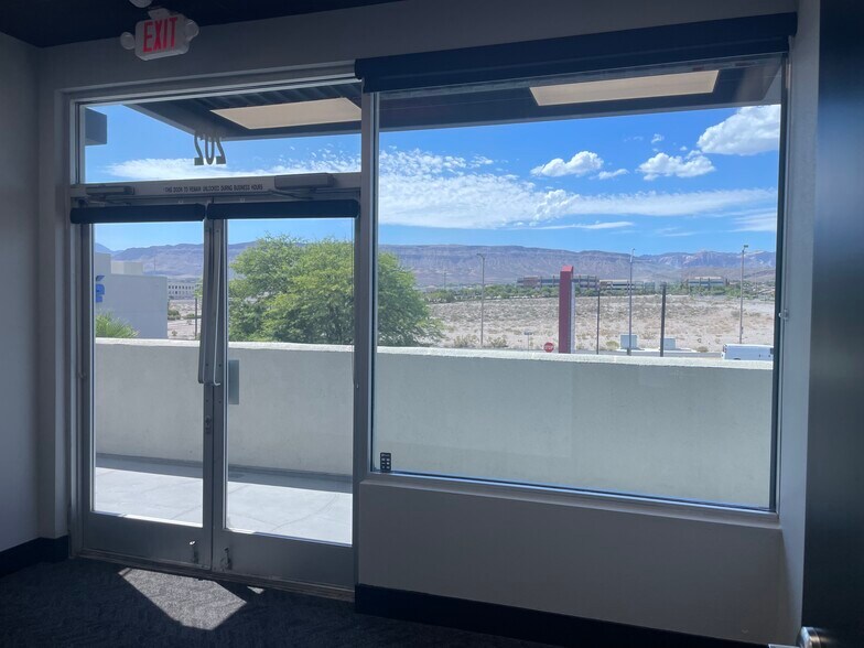 More Photos Of 3700 S Hualapai Way, Las Vegas General Retail For Lease