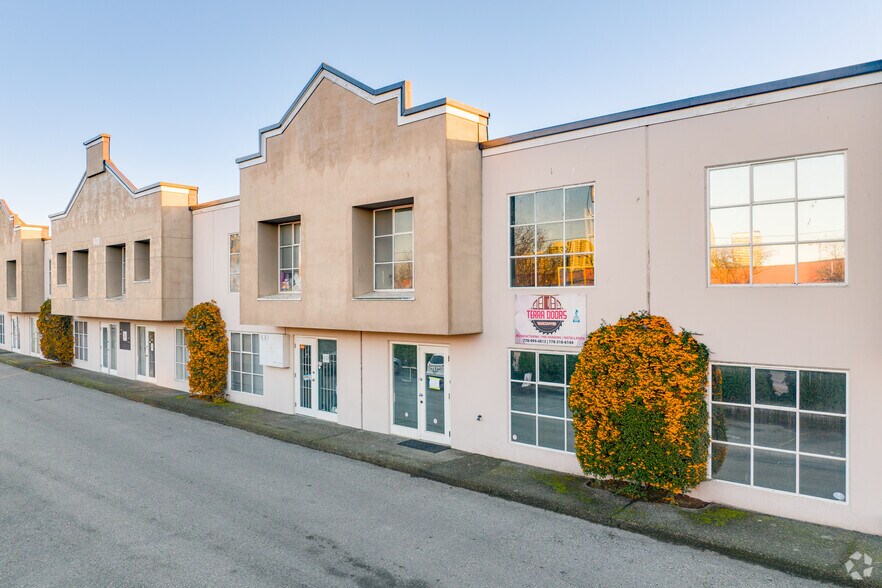 More Photos Of 8410 Ontario St, Vancouver Warehouse For Lease