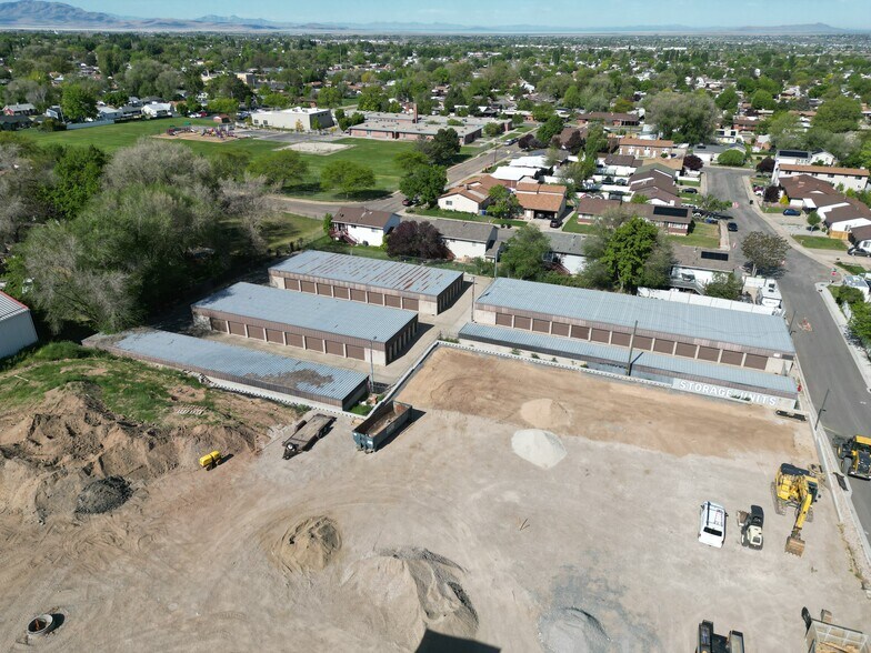 More Photos Of 2087 N Main St, Sunset Freestanding For Sale