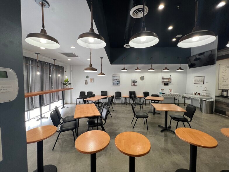 More Photos Of 16517 Bellflower Blvd, Bellflower Specialty For Sale