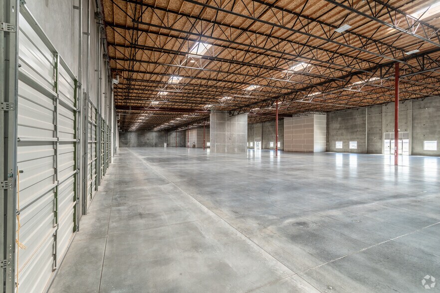 More Photos Of 1774 Pan American St, Calexico Warehouse For Lease