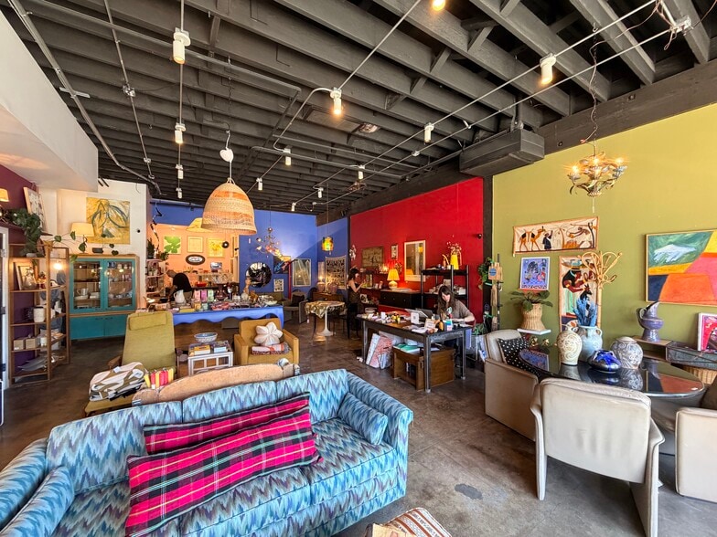 More Photos Of 3037-3041 W Sunset Blvd, Los Angeles Storefront Retail Residential For Lease