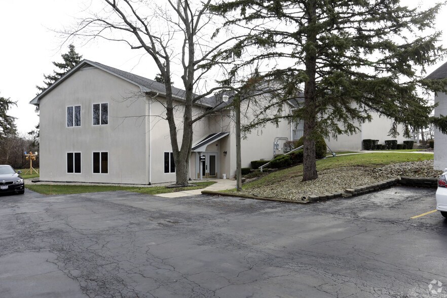 More Photos Of 10600 W 143rd St, Orland Park Office For Lease