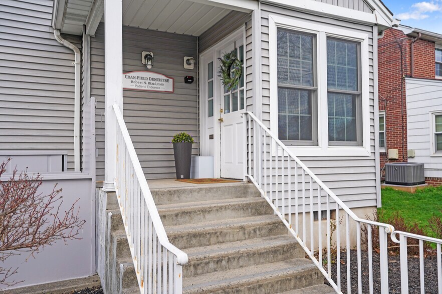 More Photos Of 228 Saint Paul St, Westfield Office For Sale