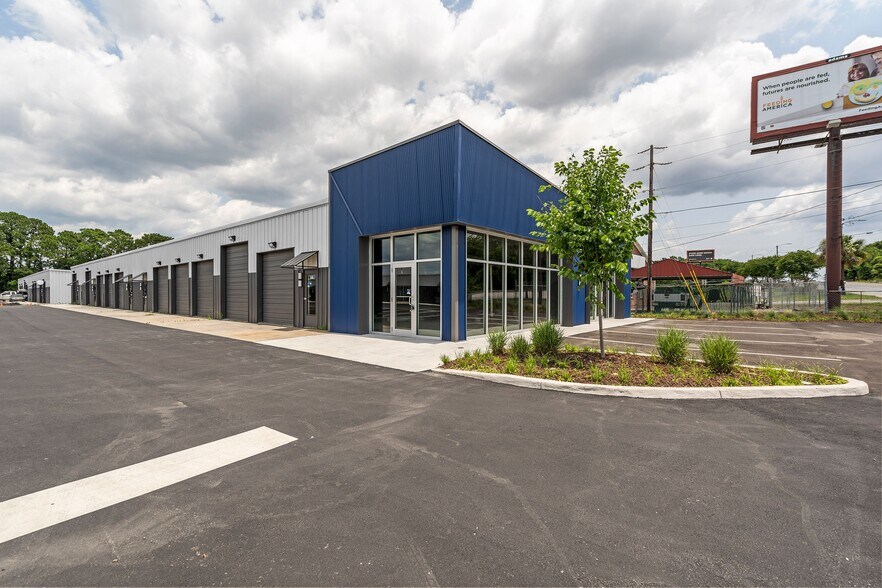 More Photos Of 4540 Rivers Ave, North Charleston Unknown For Lease