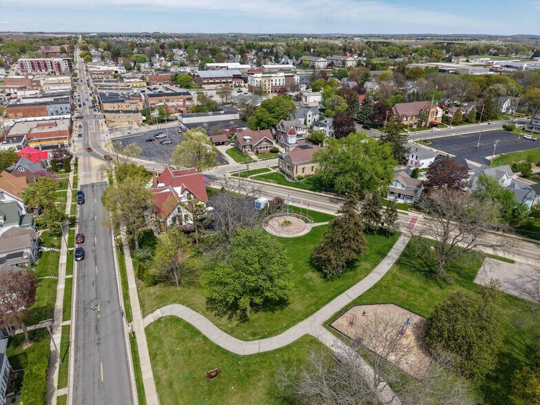More Photos Of 90 S Main St, Hartford Hospitality For Sale