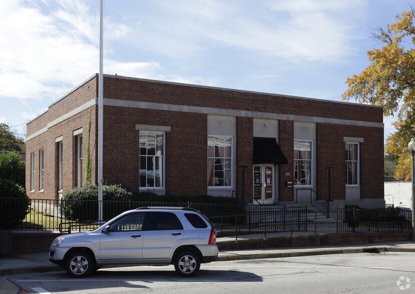 More Photos Of 133 W Main St, Manchester Office For Sale