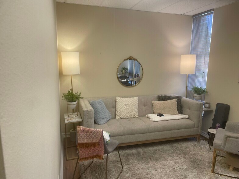 More Photos Of 1101 Dove St, Newport Beach Office For Lease