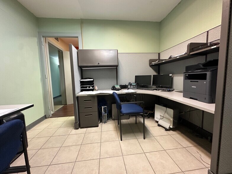More Photos Of 2317 Fannin St, Houston Office For Sale