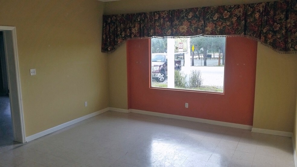 More Photos Of 2426 NE Letitia St, Jensen Beach Storefront Retail Residential For Sale