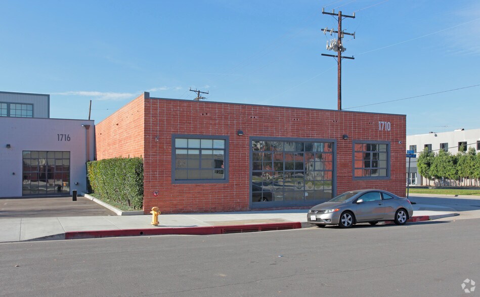 Primary Photo Of 1710-1716 12th St, Santa Monica Office For Lease