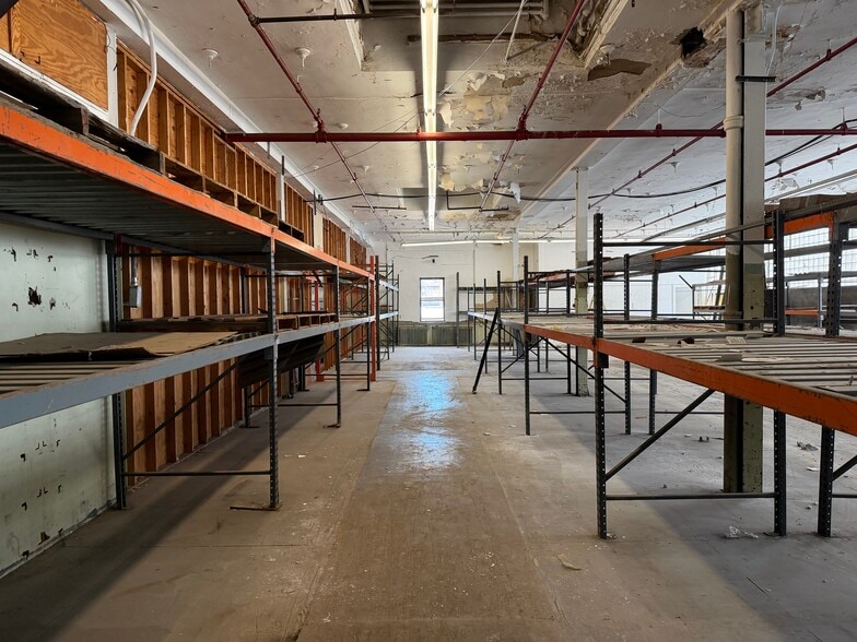More Photos Of 34-19 10th St, Astoria Manufacturing For Sale