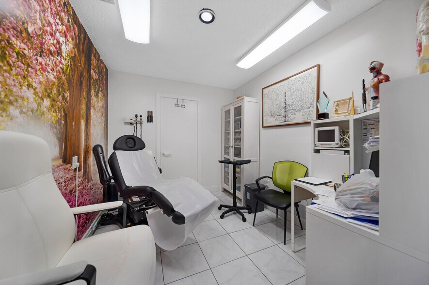 More Photos Of 2945 SW 8th St, Miami Medical For Sale