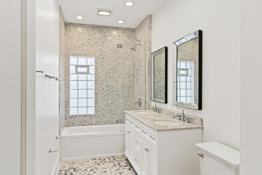 More Photos Of 124 W North Ave, Milwaukee Daycare Center For Sale