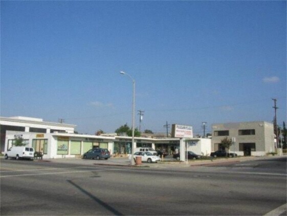 More Photos Of 129 E Valley Blvd, Alhambra General Retail For Lease