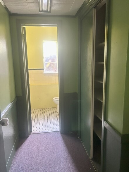 More Photos Of , Fairburn Unknown For Sale