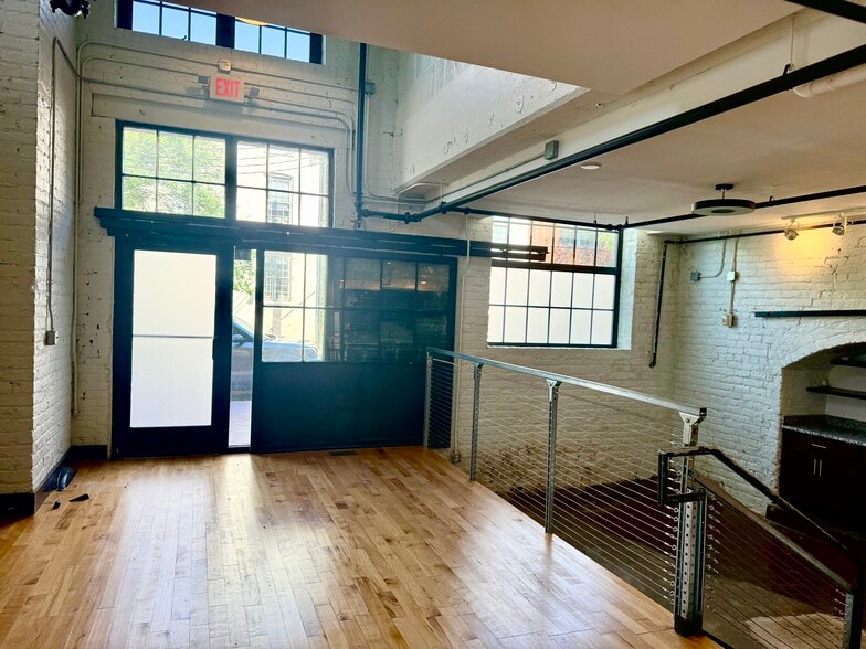 More Photos Of 17 N 22nd St, Richmond Office For Lease