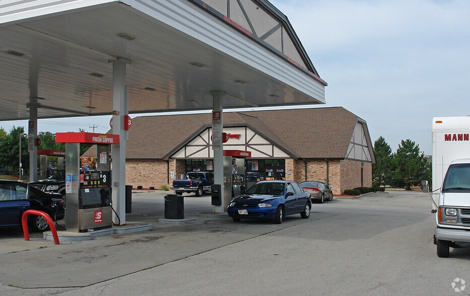 More Photos Of N112W16200-N112W16344 Mequon Rd, Germantown Unknown For Lease