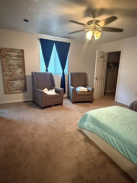 More Photos Of 3929 Lewis Ave, Lincoln Specialty For Sale