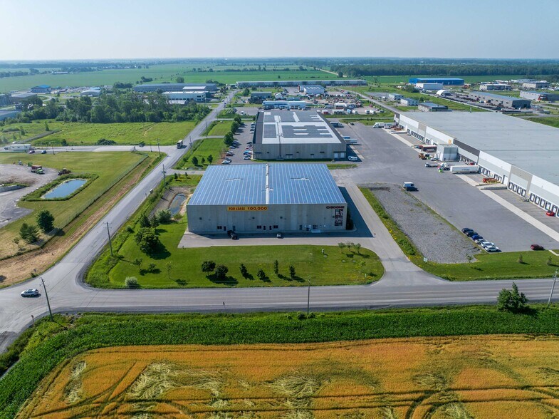 More Photos Of 832 Burton Rd, Ottawa Warehouse For Lease