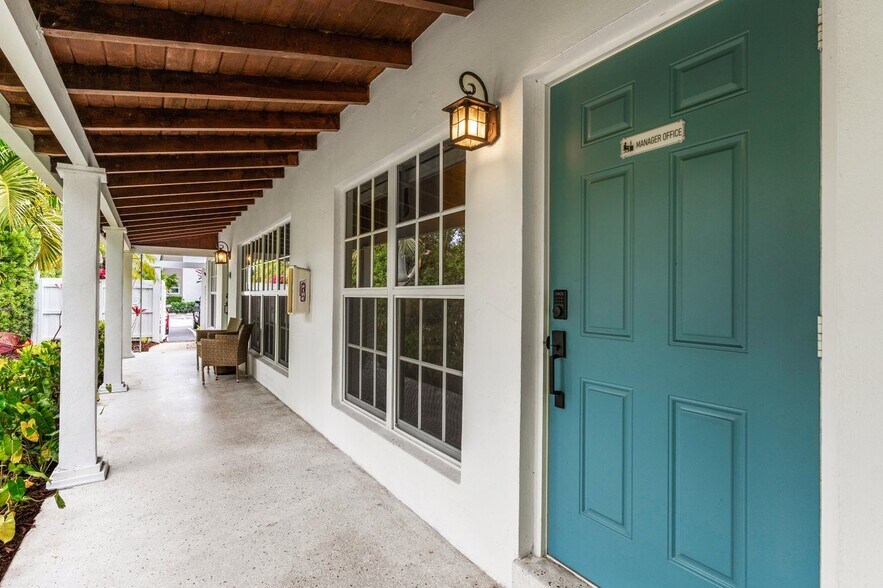 More Photos Of 615-617 NE 9th Ave, Fort Lauderdale Apartments For Sale