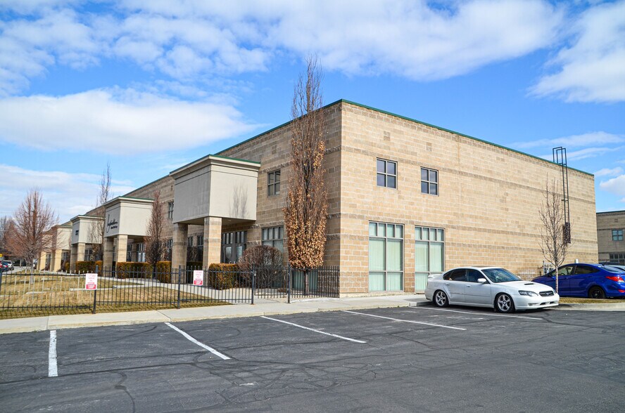 More Photos Of 7777 S Allen St, Midvale Light Manufacturing For Sale