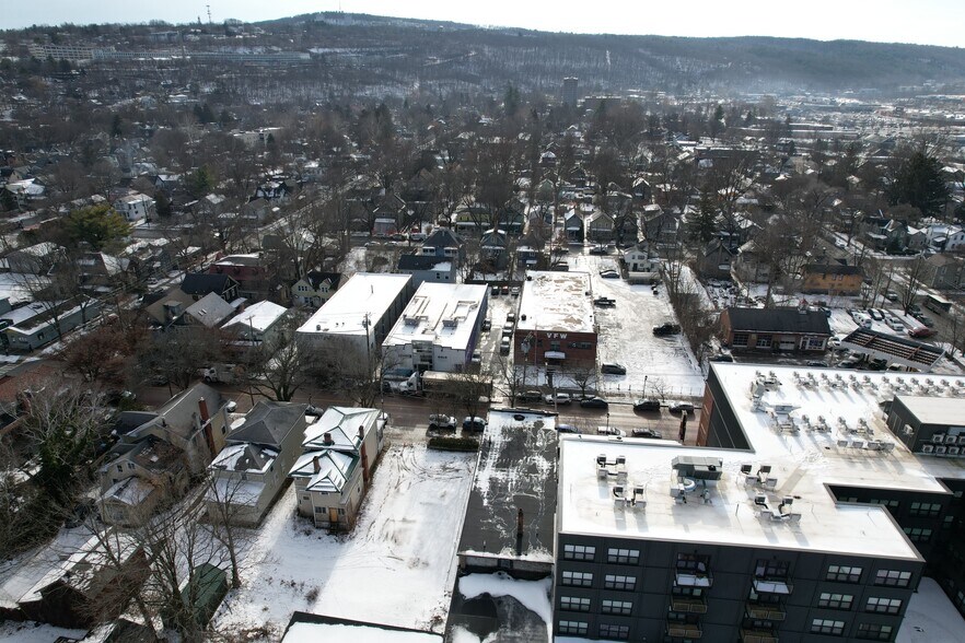 More Photos Of 420-424 W State St, Ithaca Freestanding For Lease
