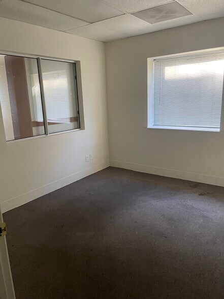 More Photos Of 3904 Winters St, Sacramento Warehouse For Lease