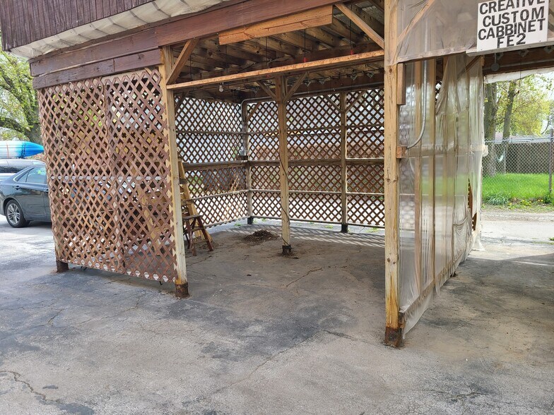 More Photos Of 18418 Wentworth Ave, Lansing Flex For Sale