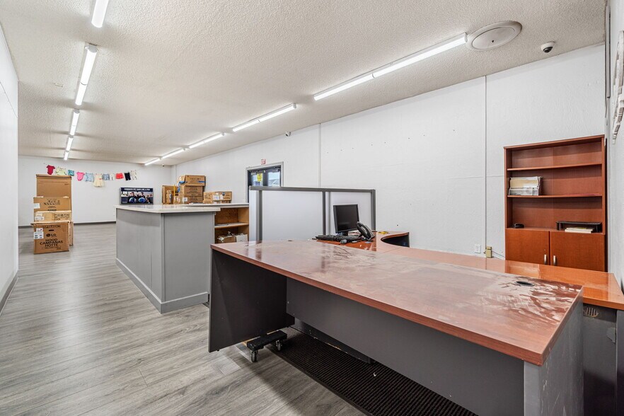 More Photos Of 341 Harris St, Eureka Storefront For Sale