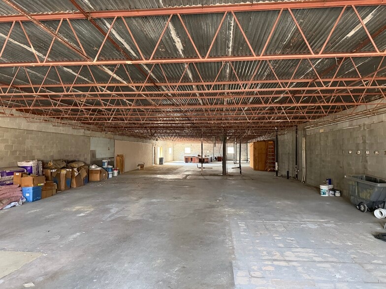 More Photos Of 5420 Old Floyd Rd, Mableton Warehouse For Sale
