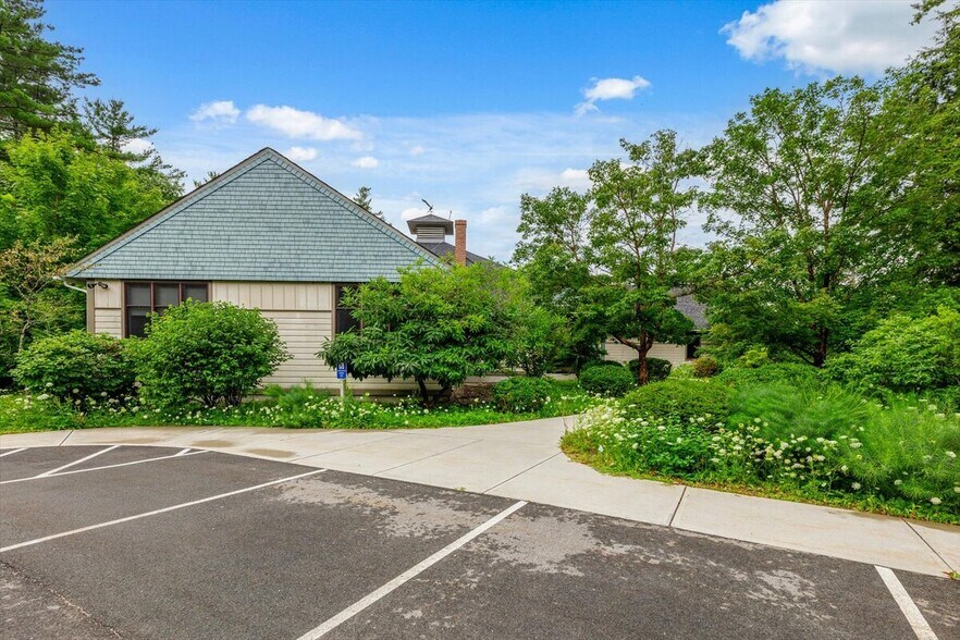 More Photos Of 457 Route 123, Sharon Freestanding For Lease