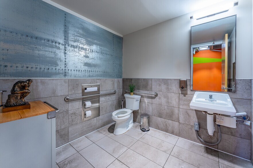 More Photos Of 4045 3rd Ave, San Diego Medical For Sale