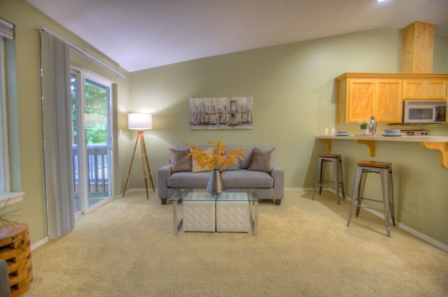 More Photos Of 420 Flying Squirrel Way NW, Salem Apartments For Sale