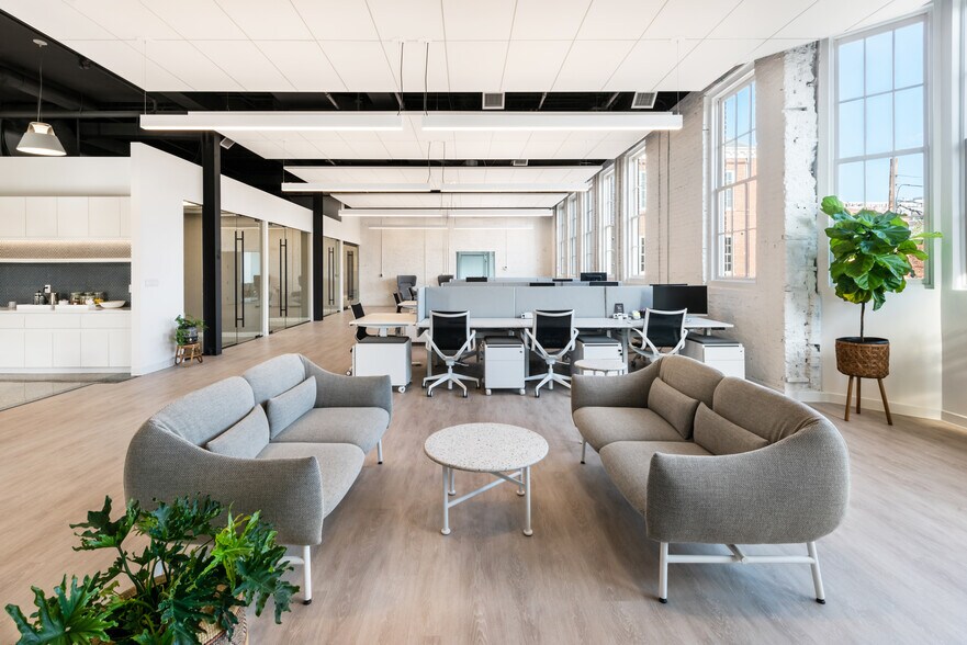 More Photos Of 1923 Vermont Ave NW, Washington Office For Lease