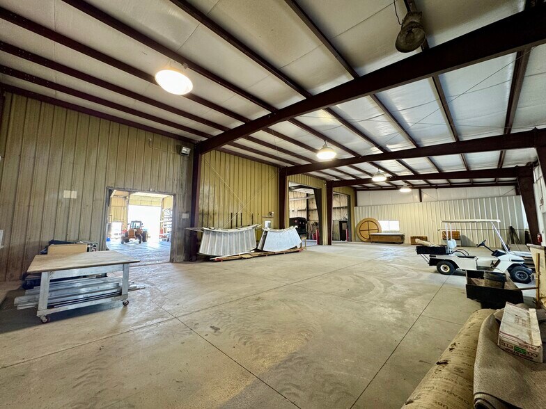 More Photos Of 933 N Industrial Way, Ely Warehouse For Sale