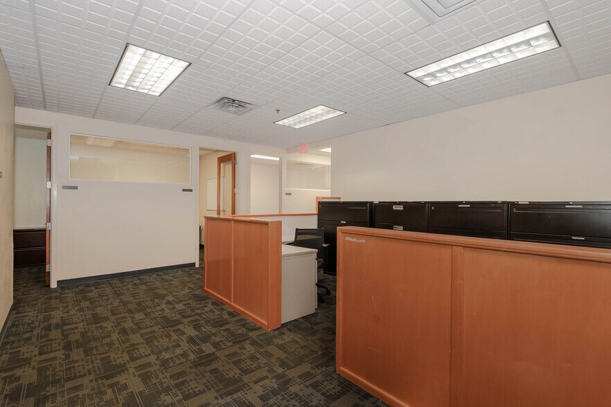More Photos Of 3001 N 29th Ave, Hollywood Unknown For Lease