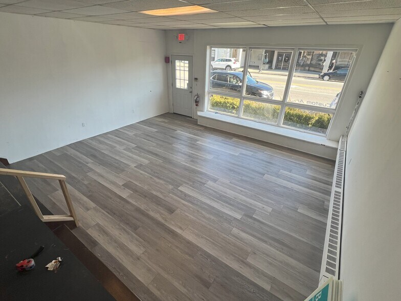 More Photos Of 37 Raymond Ave, Poughkeepsie Storefront Retail Residential For Lease