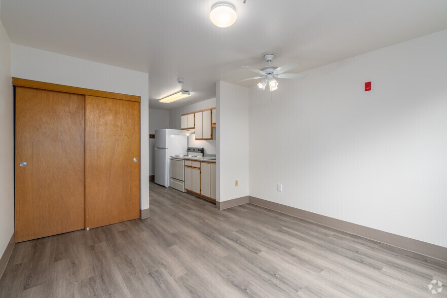 More Photos Of 222 SW Pine St, Portland Apartments For Sale