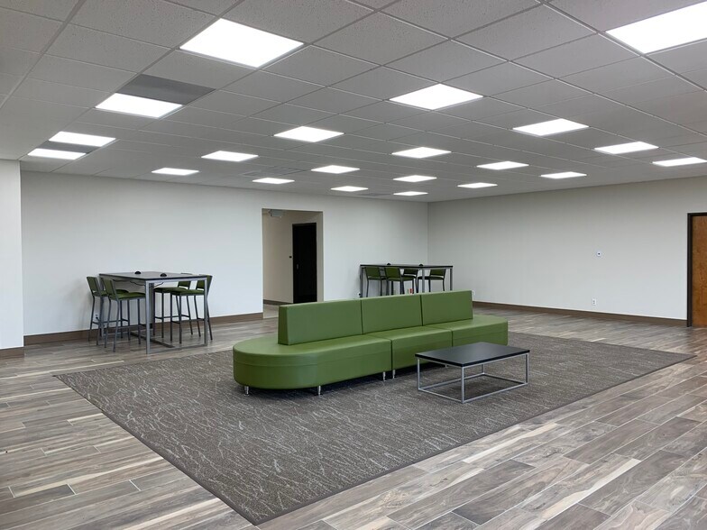 More Photos Of 422 E Avenue B, Robstown Medical For Lease